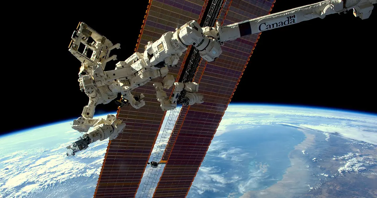 Official source-page image showing Dextre.