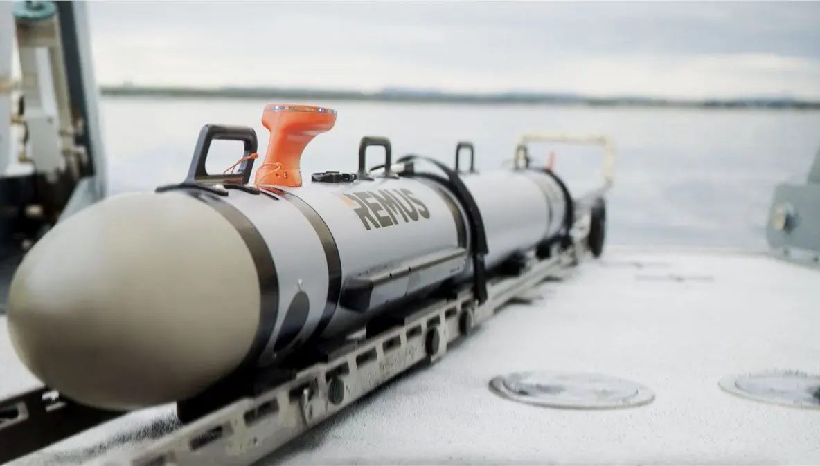Official HII product-page image of REMUS 300 on deck.
